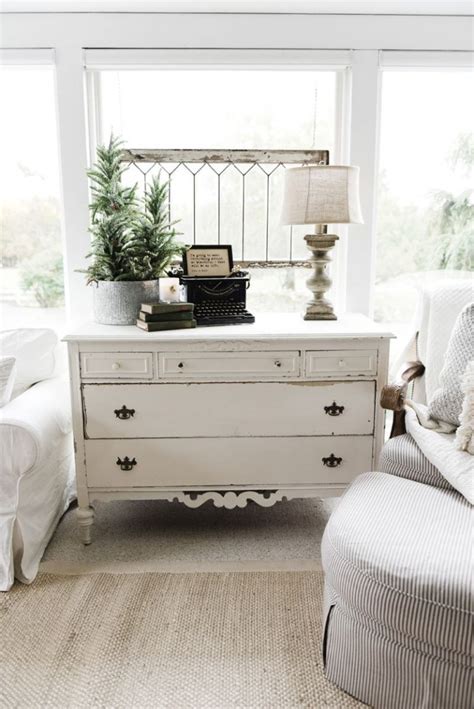 25 Most Charming Farmhouse Dressers