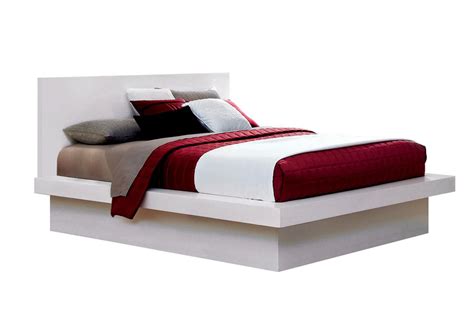 Yvette White King Wood Platform Bed | Living Spaces