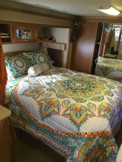 The Unappreciated Art of Making RV Beds: Conquering Tight Spaces and Fitted Sheets - Mortons on ...