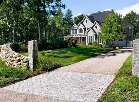 8 Gravel Driveways Ideas for Edging, Maintenance & More - Landscaping Network