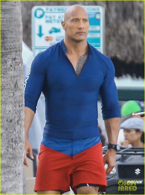 Dwayne Johnson is 'Having a Blast' Filming 'Baywatch': Photo 3587990 ...