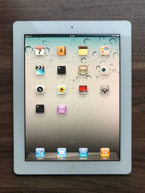 Apple - iPAd 2 - 16GB - WiFi - white / Silver - Catawiki