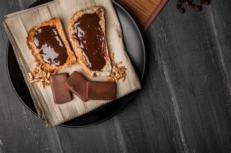 Free Photo | Chocolate spread on toast flat lay