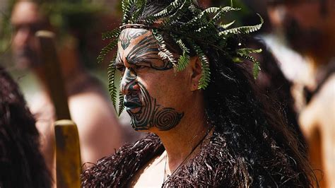 Bristol, Discovery News, Maori People, Reference Images, New Zealand, Fun Facts, Hair Wrap ...