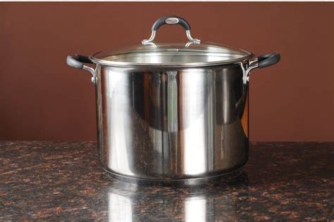 What is a Stock Pot Used For? Simple Cooking for Easy Meals