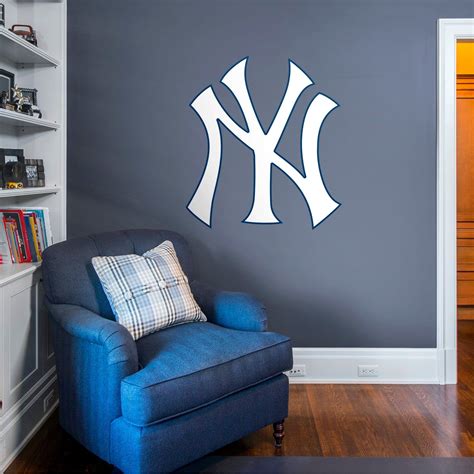 New York Yankees: Logo - Officially Licensed MLB Removable Wall Decal ...