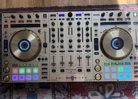 Se produkter som liknar DJ Pioneer DDJ-SX2 Gold Edition på Tradera (638401660)