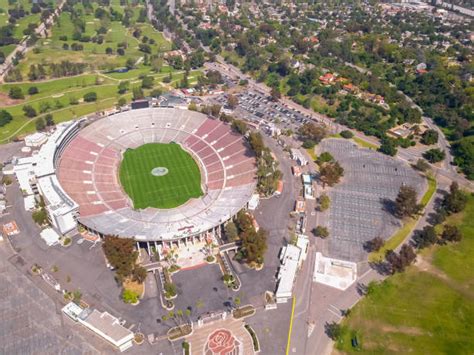 Best Rose Bowl Stadium California Stock Photos, Pictures & Royalty-Free ...