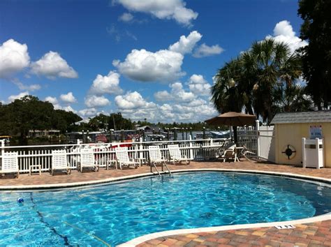 Homosassa Riverside Resort and Marina - 16 Photos - Hotels - Homosassa, FL - Reviews - Menu - Yelp