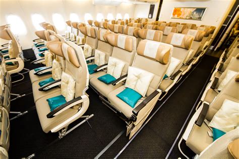 Question about confusing seating layout on Etihad A380. : r/travel