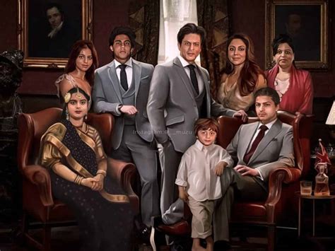 This royal fan portrait of SRK and his entire family is unmissable