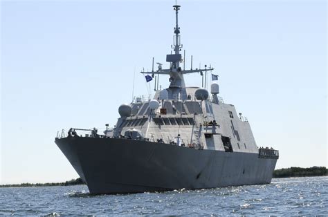 Naval Photos: USS Freedom (LCS 1)