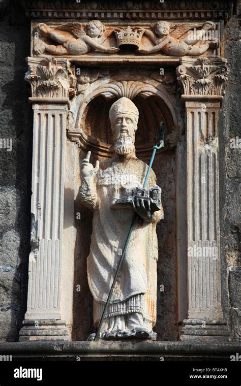 Croatia, Dubrovnik, Pile Gate, St Blaise statue Stock Photo - Alamy