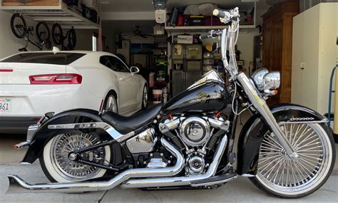 2020 softail deluxe | Harley davidson bikes, Harley davidson pictures ...