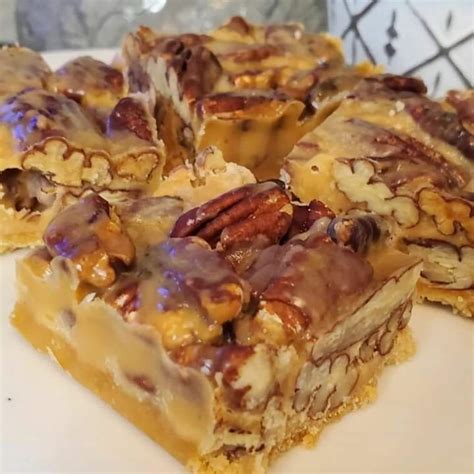 Caramel Pecan Dream Bars – Recipes More