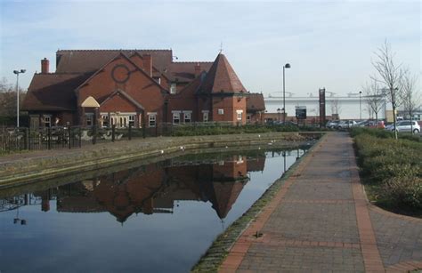 Bentley Bridge Moorings © John M cc-by-sa/2.0 :: Geograph Britain and Ireland