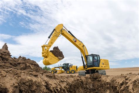 New Cat® 330 GC Excavator | 30 Ton Excavator / Digger | N C Machinery