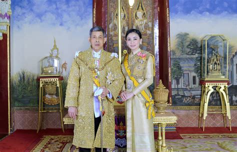 King and Queen of Thailand diagnosed with COVID days after King's ...