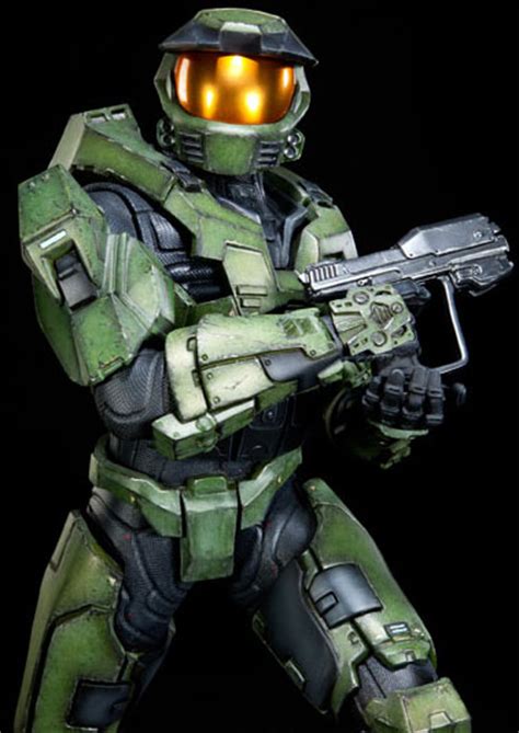 Halo Master Chief Premium Format Statue - GeekAlerts