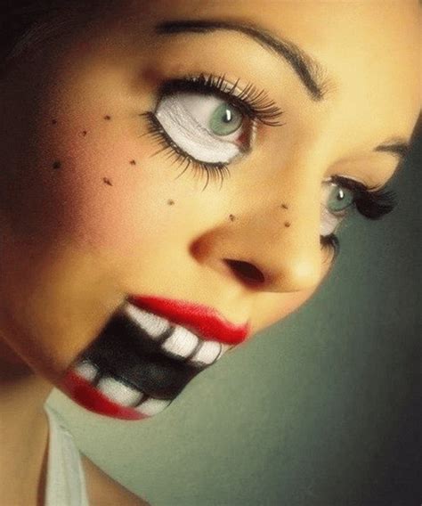 Make-Up Or Mask? 13 Halloween Makeup Looks That Made You See Double