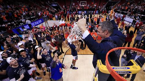 Wisconsinite Tony Bennett getting spotlight during Final Four week