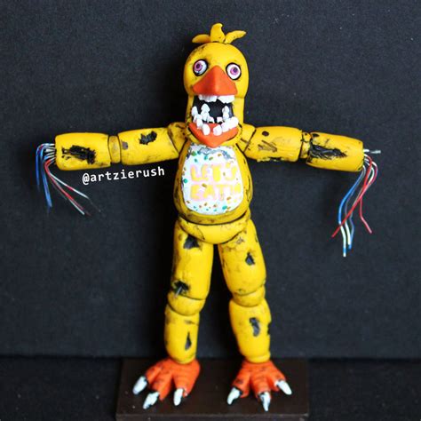 Withered Chica from FNAF by ArtzieRush on DeviantArt