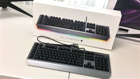 Alienware Pro Gaming Mechanical Keyboard AW768 - AlienFX 16.8M RGB 13 ...