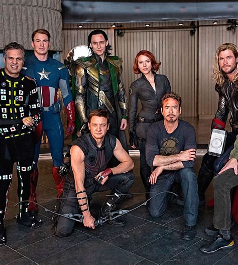 Avengers 1 behind the scenes | Marvel actors, Marvel superheroes ...