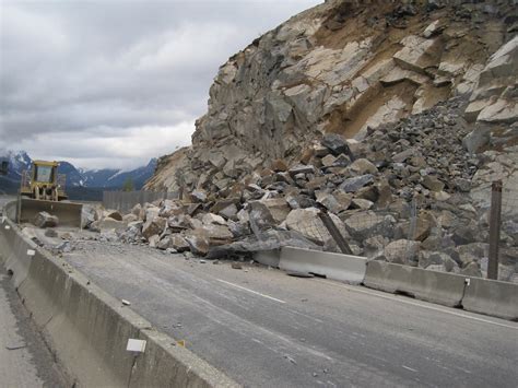 Rock Blasting on I-90 | Crews are rock blasting again on I-9… | Flickr