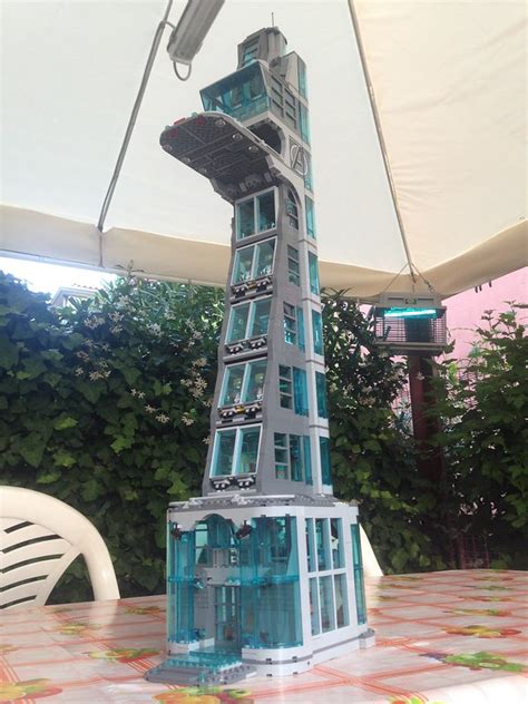 [MOC] Avengers Tower By TheMomiX - LEGO Licensed - Eurobricks Forums