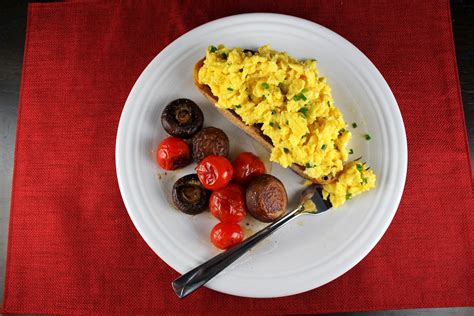 Robyn Cooks: Gordon Ramsay's Perfect Scrambled Eggs