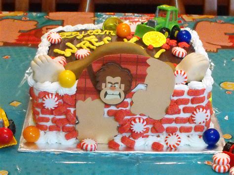 Wreck It Ralph | 11th birthday, Video game crafts, Rush party