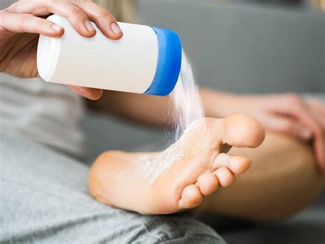 Ways to Treat and Cure Athlete’s Foot | Reader's Digest Canada