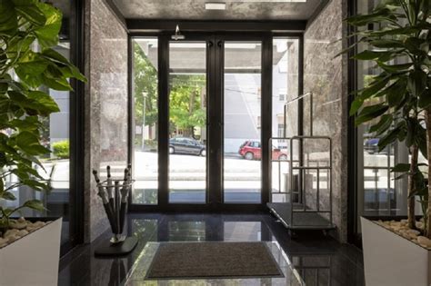 5 Major Benefits of Aluminum Storefront Doors - Writers Evoke