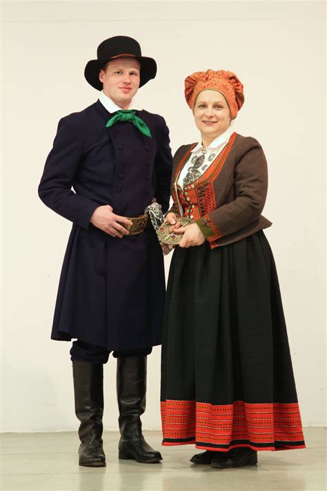 latvian national costumes senaklets | Traditional outfits, Folk clothing, Historical clothing