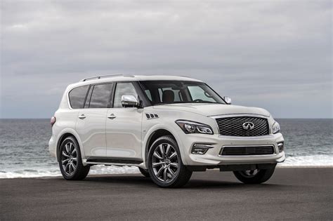 Infiniti Rolls out New Sedan, SUV in Chicago | TheDetroitBureau.com