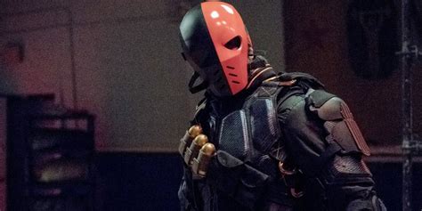 Arrow Continues Deathstroke's Legacy With Special Guest Star