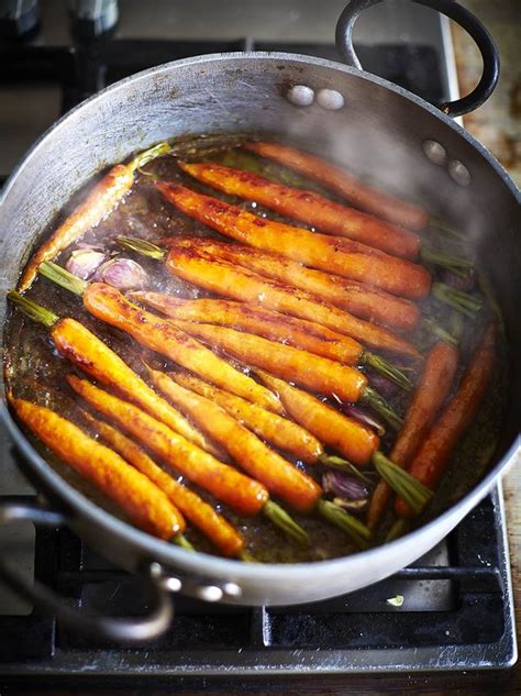 Glazed carrots with thyme recipe | Jamie Oliver recipes