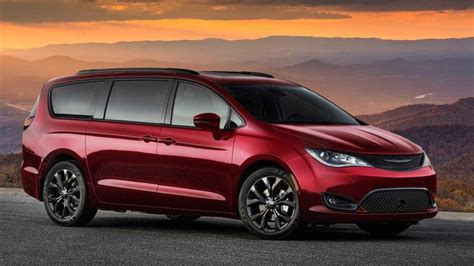 PARENTS Magazine Included Chrysler Pacifica in Best Family Cars List 2021