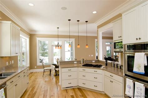 Pictures of Kitchens - Traditional - White Kitchen Cabinets