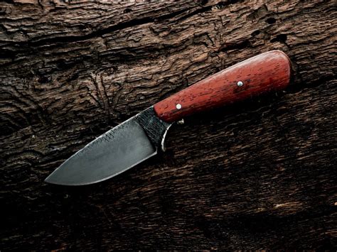 The "Pipit" - Hand Forged Knife | EDC/Bushcraft - Review