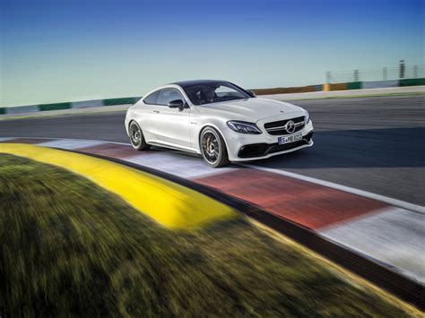 Mercedes-AMG C 63 S Coupé chega com 510 cv por R$ 615.900; confira fotos e avaliação - Motor Show