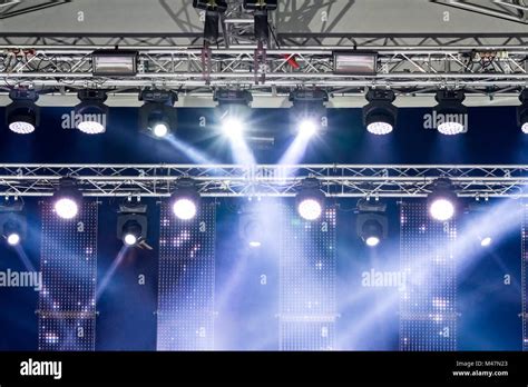 stage lighting equipment Stock Photo - Alamy