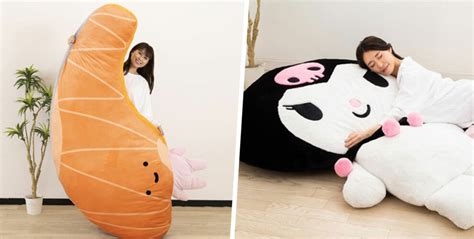 Sanrio Now Has Giant Plushies Of Hello Kitty & Friends