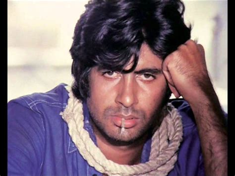 The nostalgia of vintage vogue: Iconic hairstyles of the yesteryear Bollywood hunks | Bollywood ...