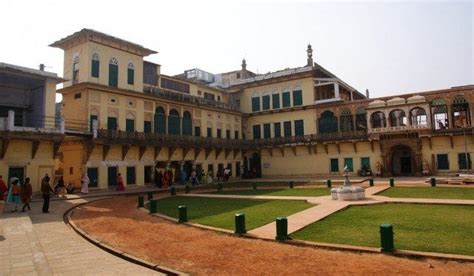 Ramnagar-Fort -A-view-of-a-courtyard-inside - Indiator