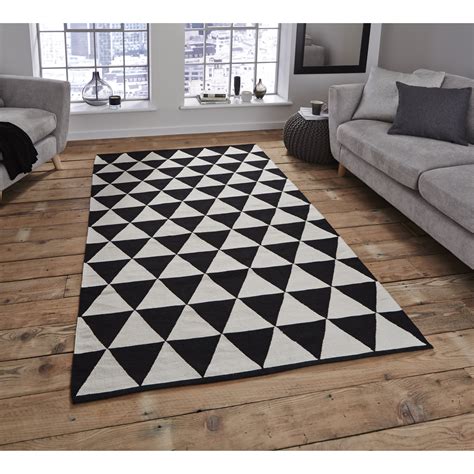 Think Rugs Manhattan Black/White Area Rug & Reviews | Wayfair.co.uk