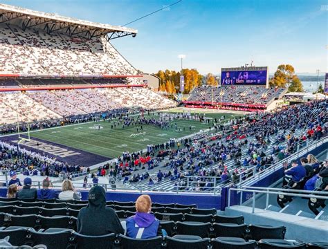 Husky Stadium Section 213 Seat Views | SeatGeek