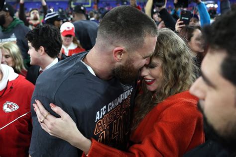 Travis Kelce Explains Why He's the 'Happiest' He's Ever Been Amid Taylor Swift Romance - Newsweek