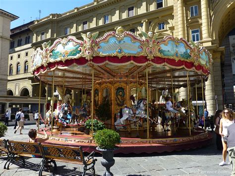 Carousel on Piazza della Repubblica